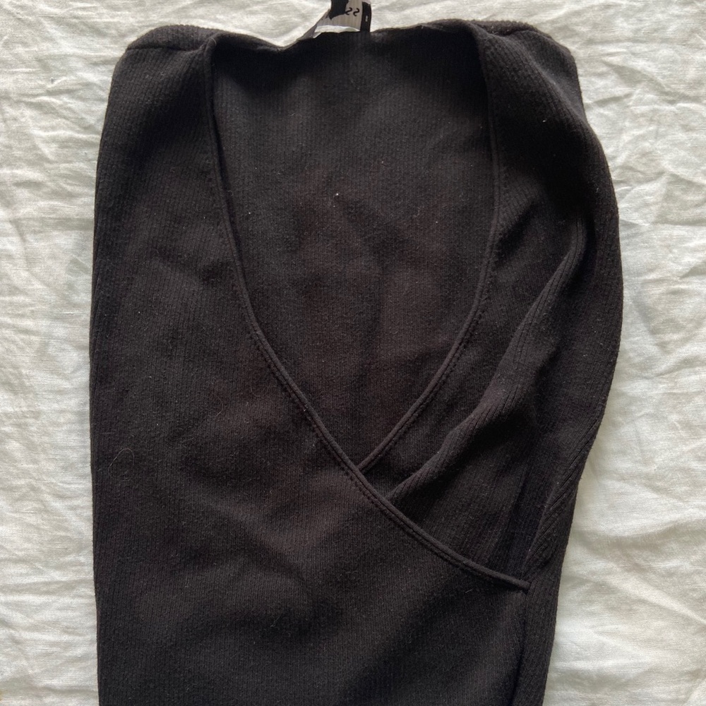 Express black crop top